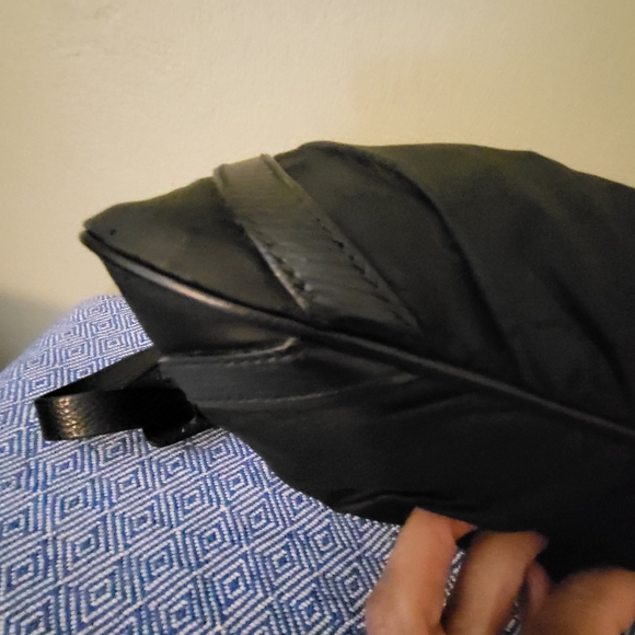 Gucci GG Supreme Abbey Small D Ring - Picture 10 of 16